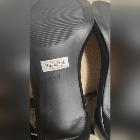 Torrid Black Faux Leather Strappy Heels Size 7.5 Wide - Picture 4 of 4